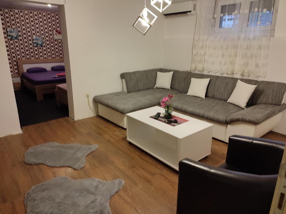 V&J Apartments Подгориця Екстер'єр фото