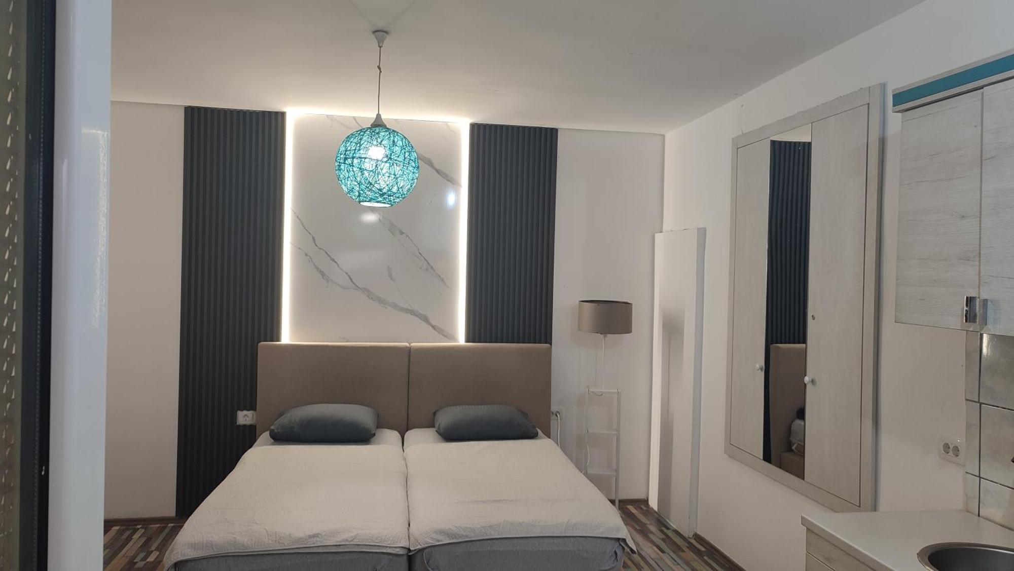 V&J Apartments Подгориця Екстер'єр фото